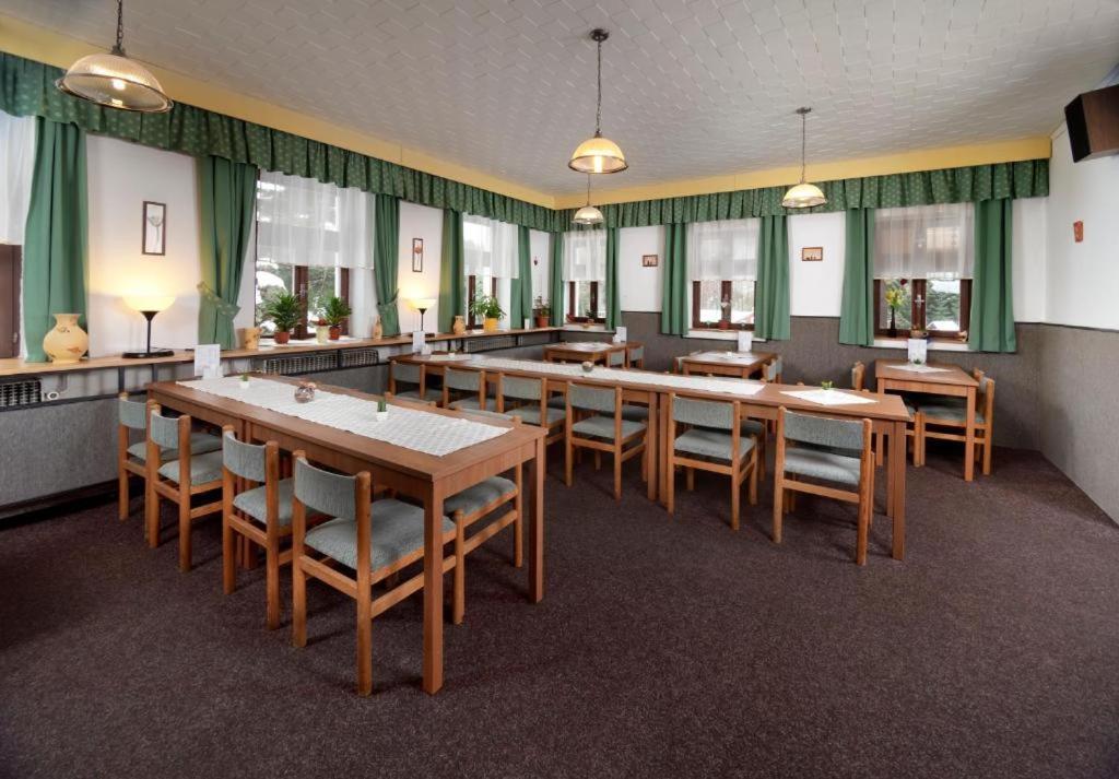 Hotel Maredis Rero Kořenov Buitenkant foto